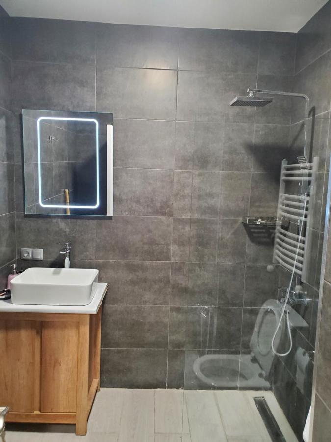 Cozy 1-Bedroom Unit In Tbilisi, With Amazing View Exterior foto