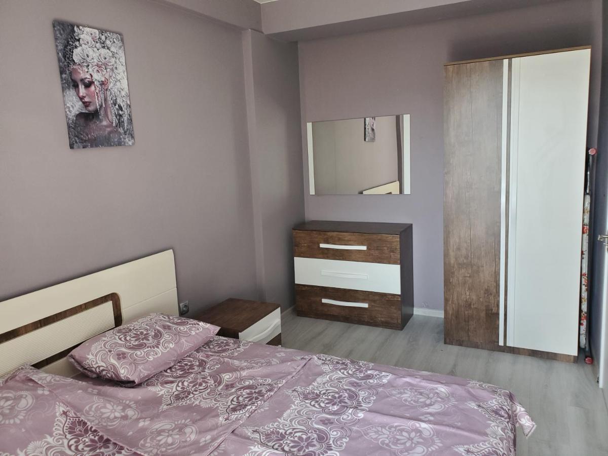 Cozy 1-Bedroom Unit In Tbilisi, With Amazing View Exterior foto